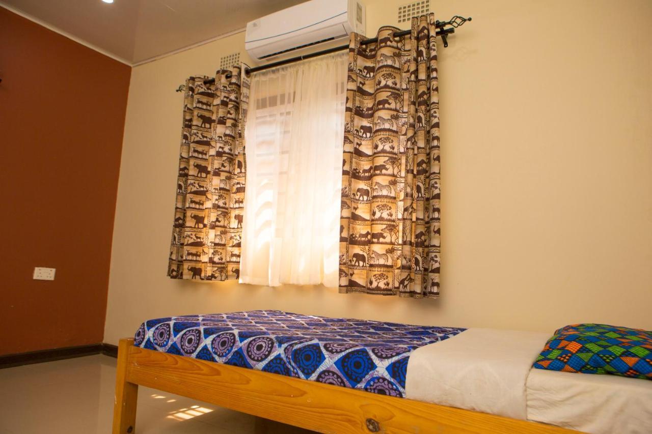 Lusaka Backpackers Hostel Ngoại thất bức ảnh