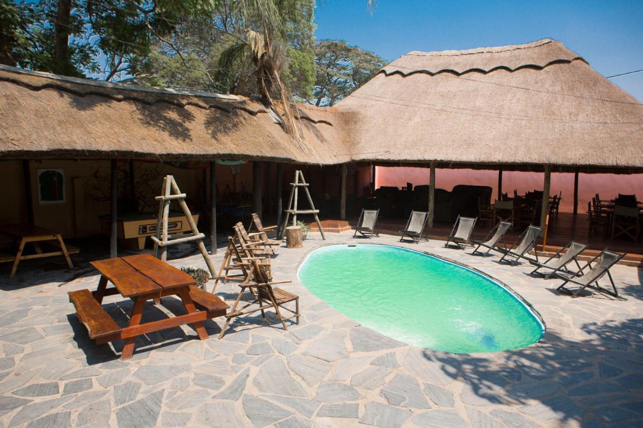 Lusaka Backpackers Hostel Ngoại thất bức ảnh