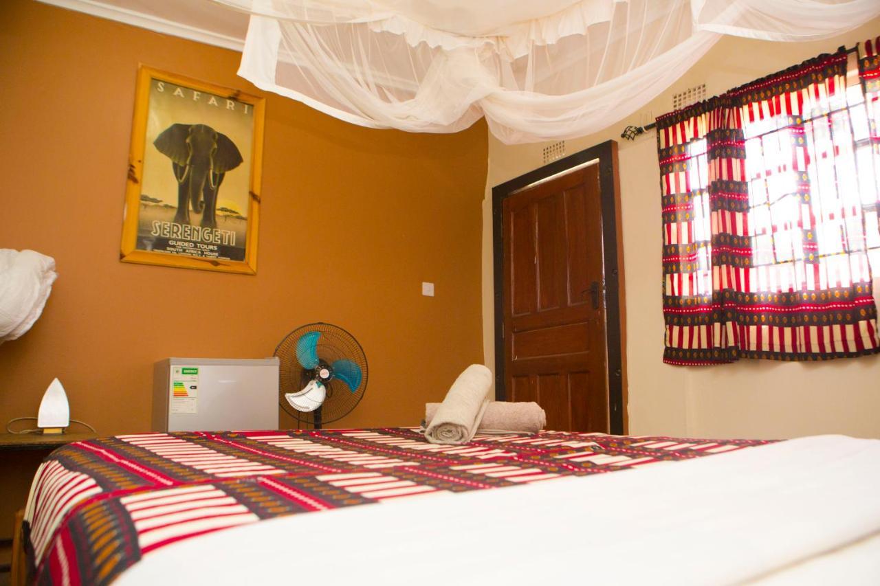 Lusaka Backpackers Hostel Ngoại thất bức ảnh