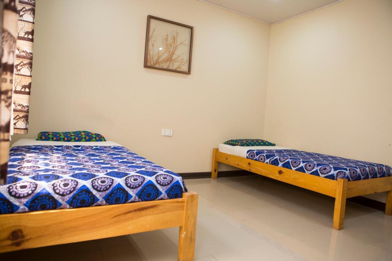 Lusaka Backpackers Hostel Ngoại thất bức ảnh